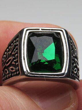 Hight School Class Ring Emerald